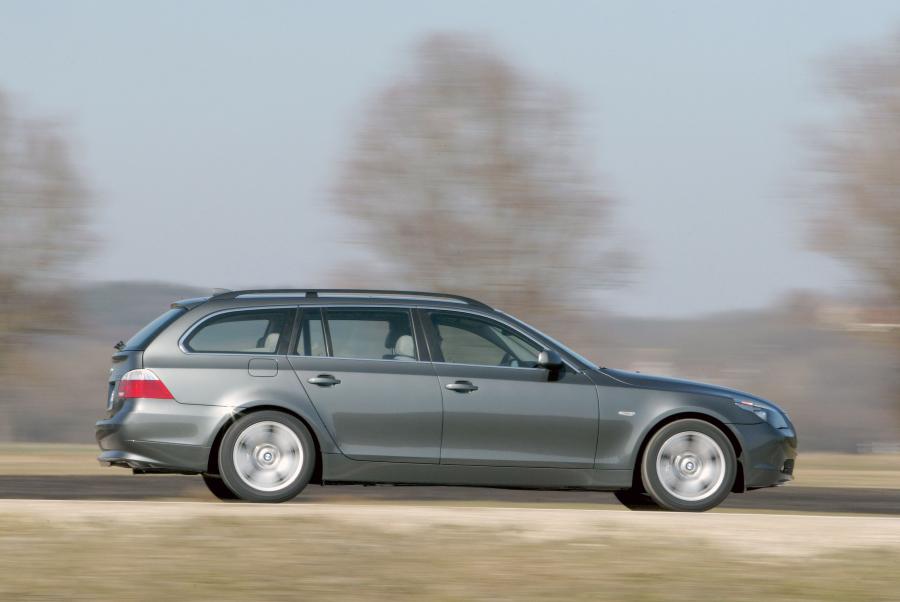  BMW 545i Touring (E61) 2004 года  (WW) (фото 34 из 42)